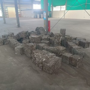 出售1系铝，现货300吨