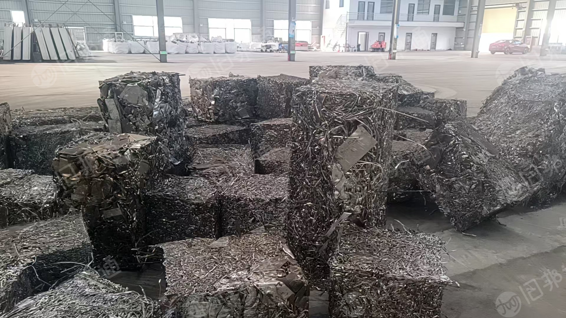 出售1系铝，现货300吨