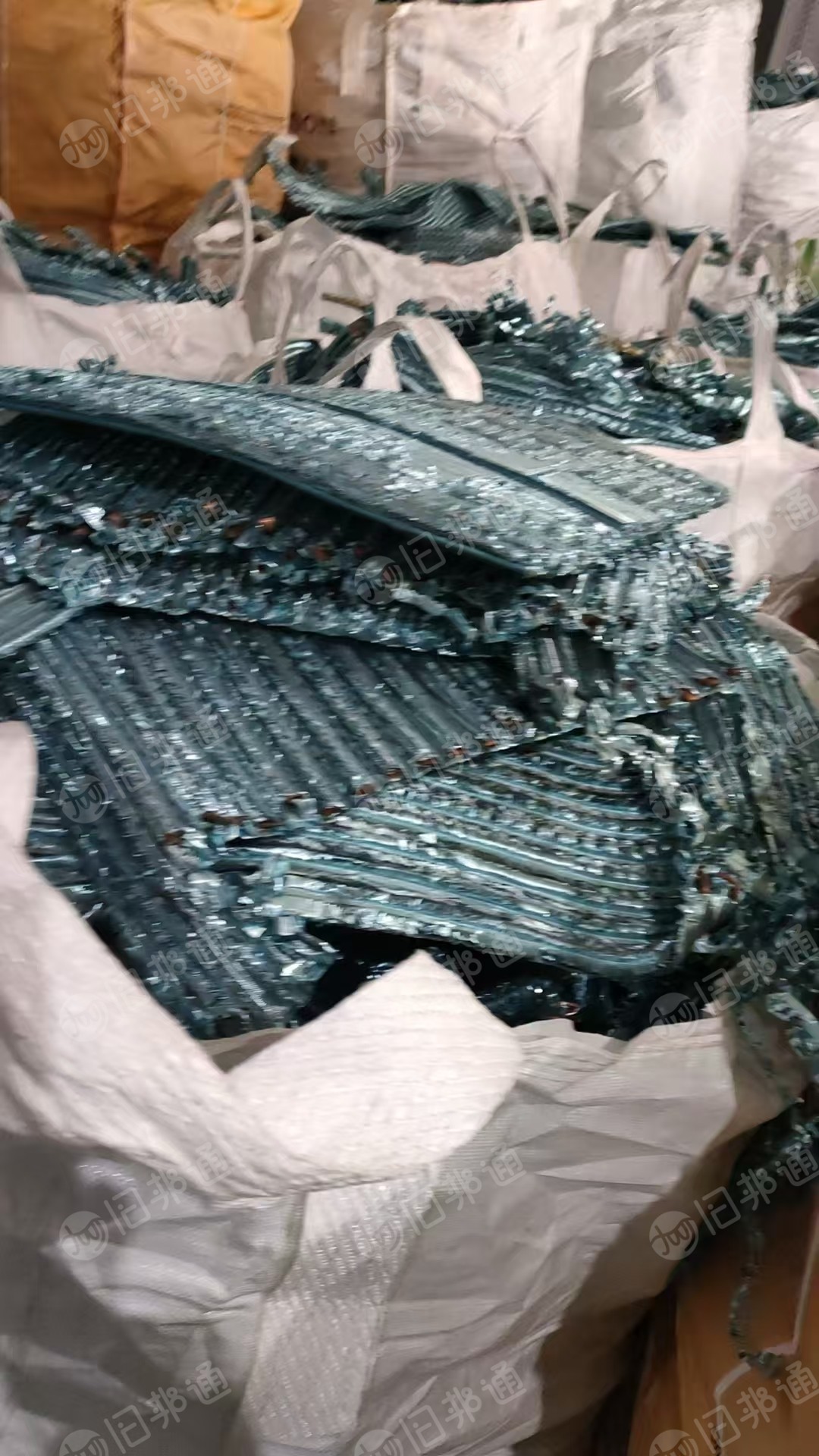 出售铝包铜，铜30%，铝70%，30个吨包。随时看货