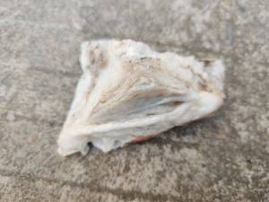 出售热熔块，厂料和社会料都有，月供十几吨