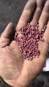 出售红色pp无纺布颗粒，pp颗粒