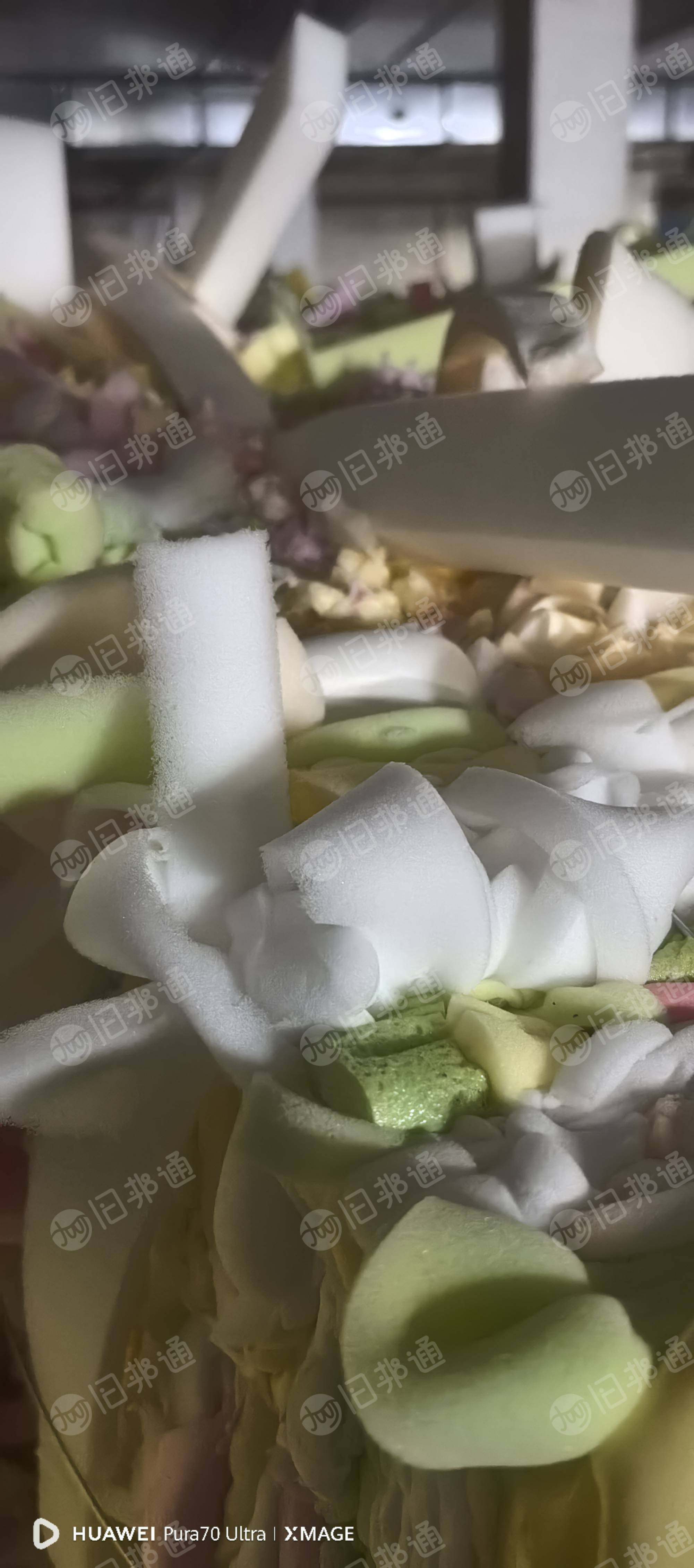 出售家居厂下来的海绵边角料，家居海绵，家具海绵，无皮无粉的，现货四五十吨