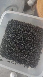 出售黑色PP吨包颗粒，过2层60目，两层80