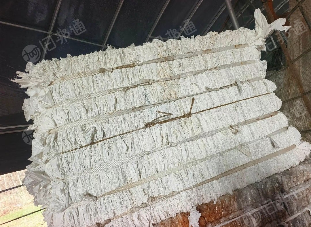 出售干造乳白袋废料，带填充，现货10吨
