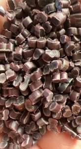 出售高压膜颗粒，轮胎膜颗粒，现货200吨