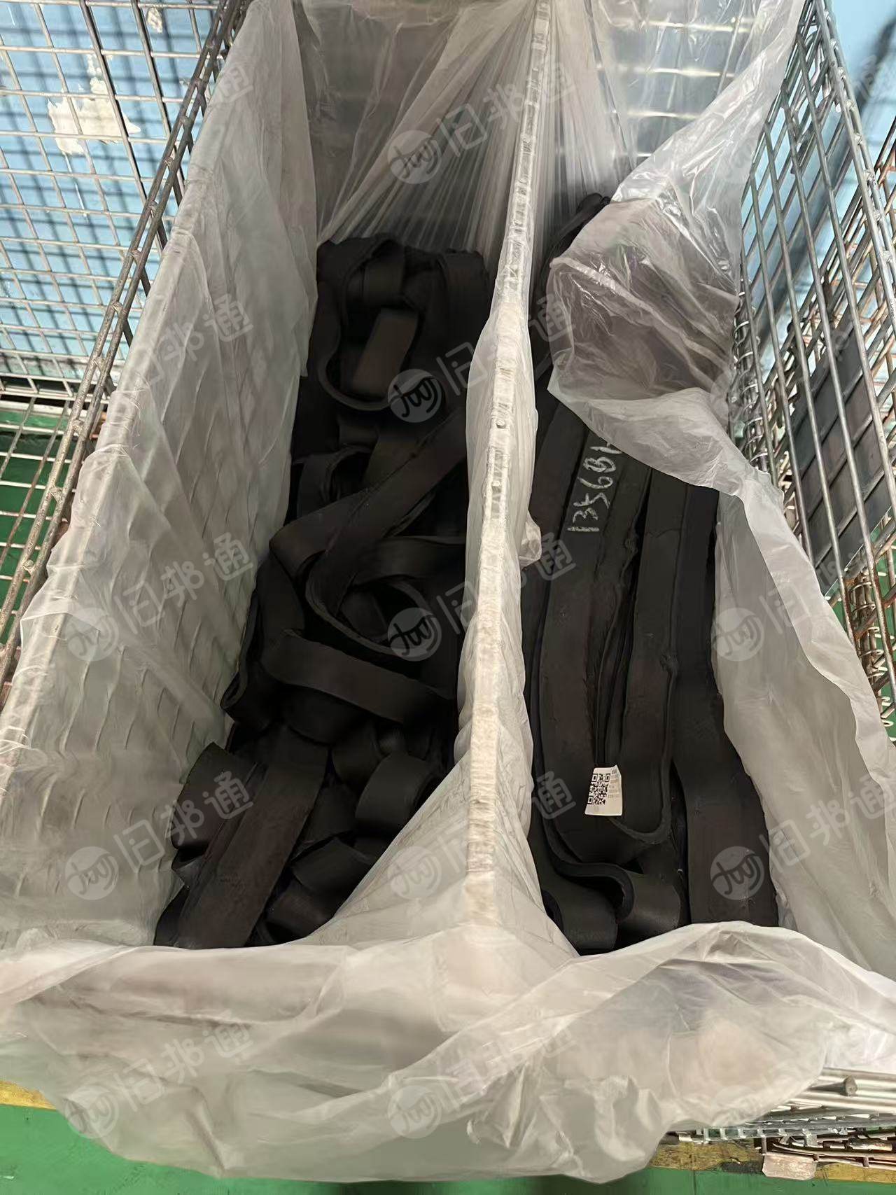 出售汽车配件减震垫，天然胶，含量55，硬度47