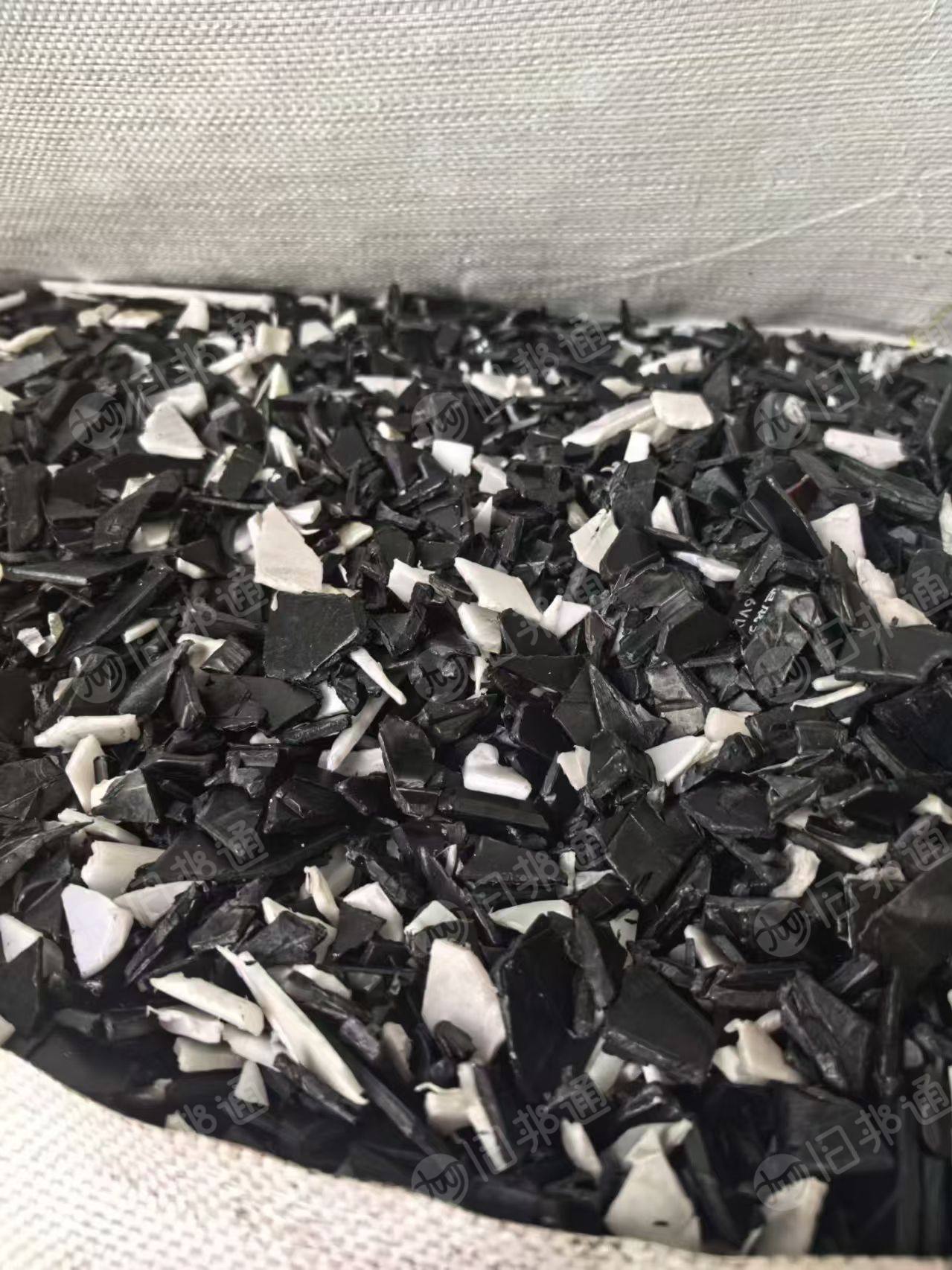 出售PP电瓶壳破碎料