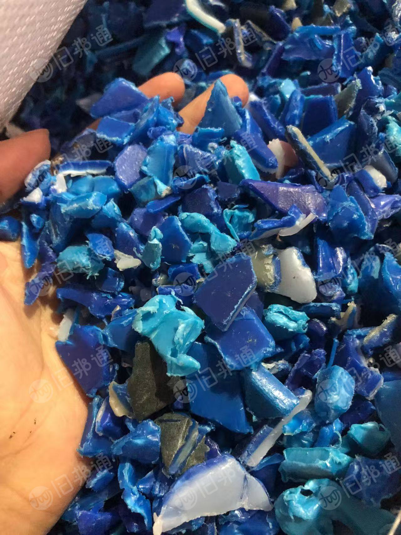 出售大蓝桶破碎料