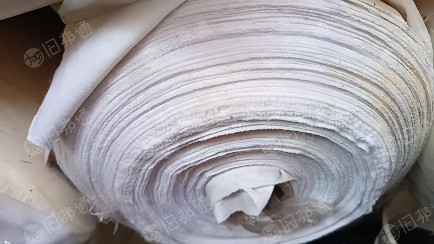 出售梭织库存布,梭织布,库存家纺布,基本是白色,现货有6吨左右,货在山东泰安