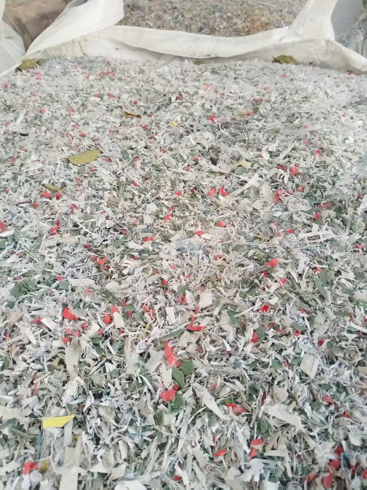 出售PP打包带破碎料，杂色的，沉底的，月供50/60吨