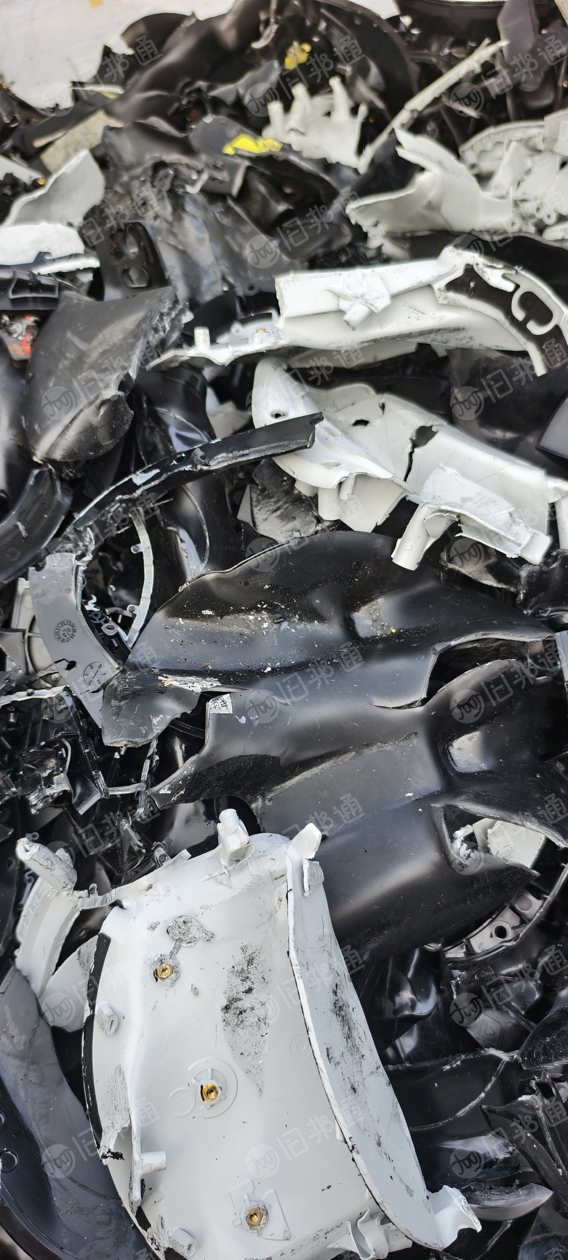 出售合金毛料，是电脑壳下来的，厂里下来的时候有做了一定的破碎，现货2.3吨