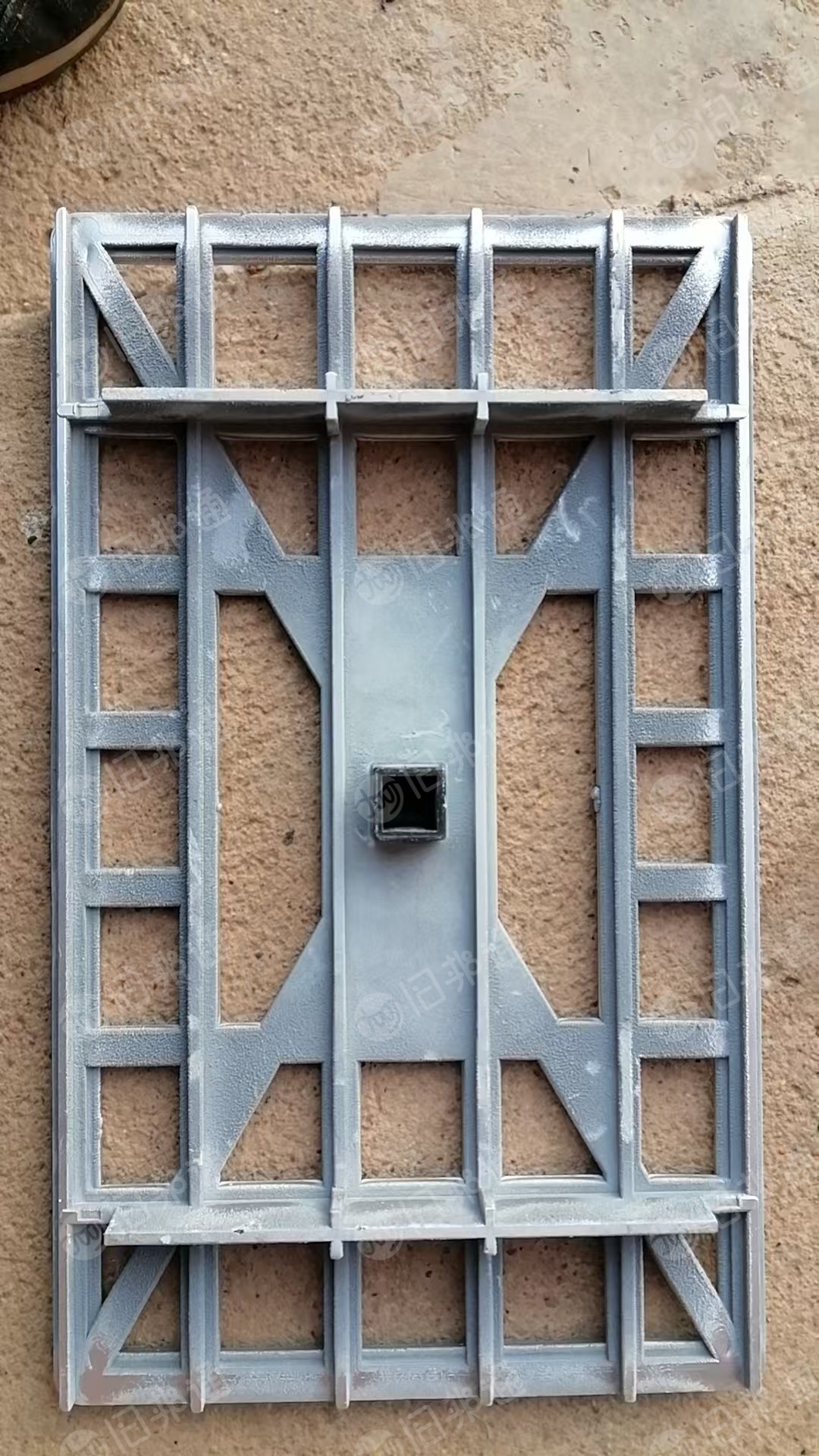 出售PC/ABS合金毛料，电脑外壳，汽车内饰液晶显示屏等，现货20吨