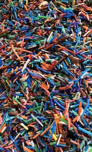 出售PBT油管破碎料，长期有货