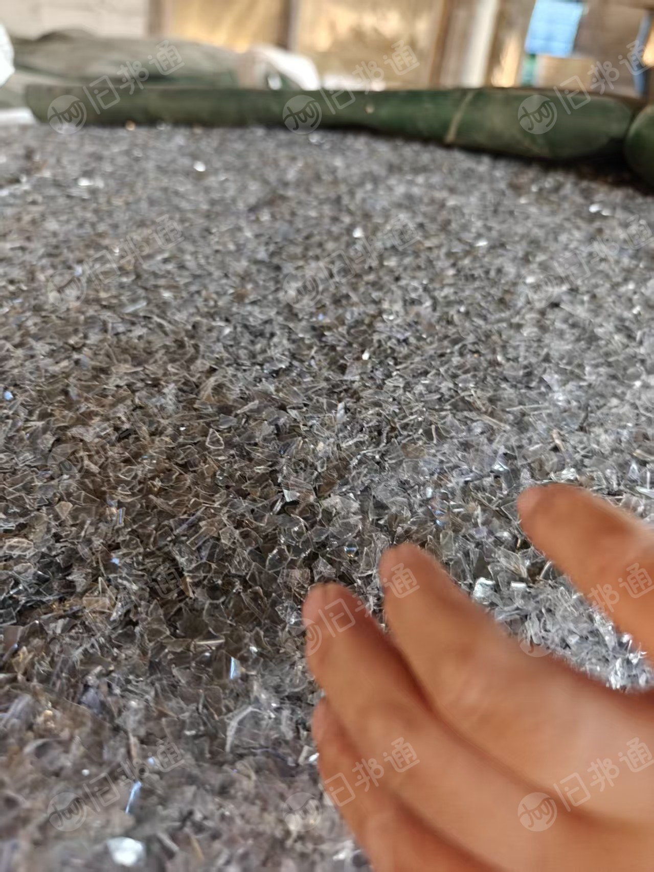 出售B级PET吸塑盒破碎料，A级也有，长期有货