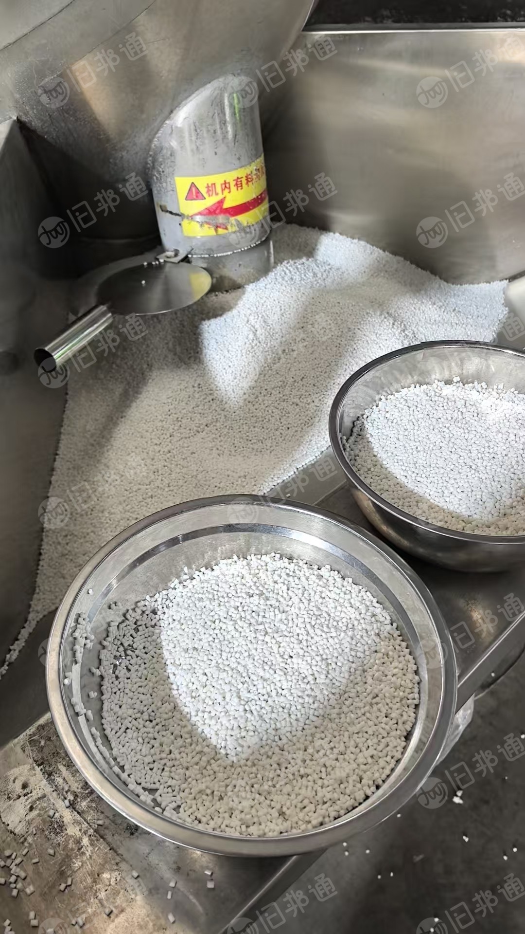 出售尼龙颗粒，大有光，半光，消光，黑色PA颗粒（高速纺废丝做的），月供300-400吨