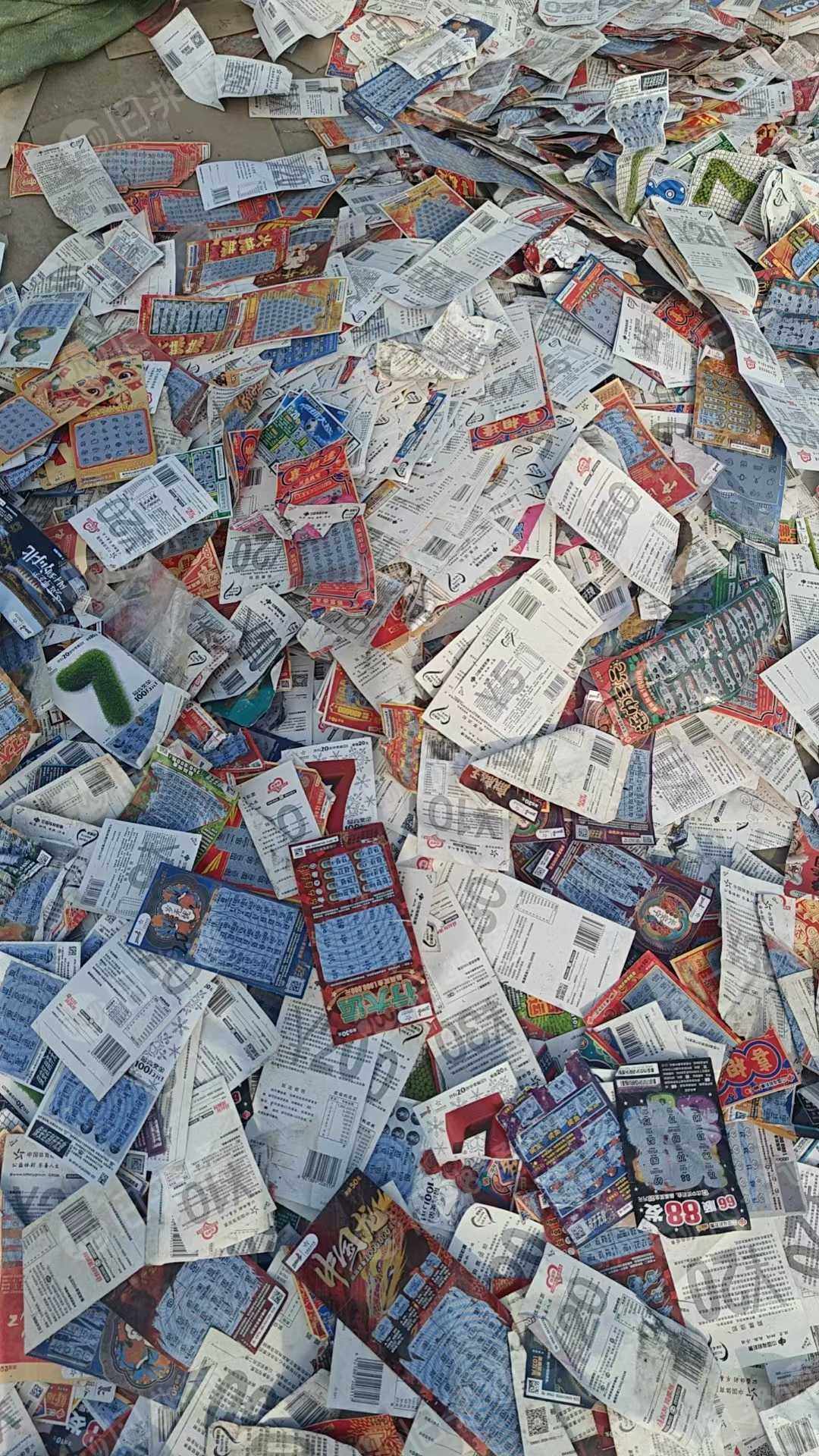 长期出售无膜花卡纸，彩票刮刮卡