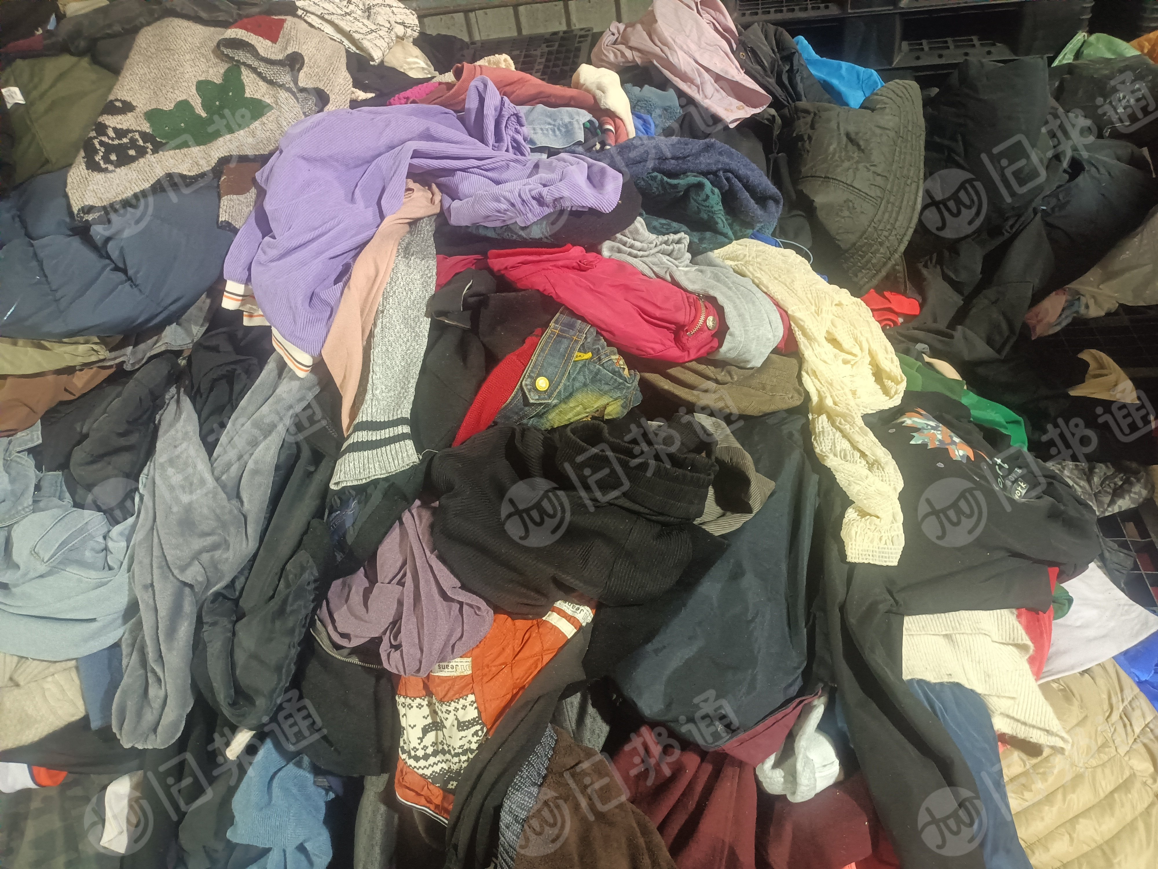 长期出售旧衣服分拣货，冬装，夏装