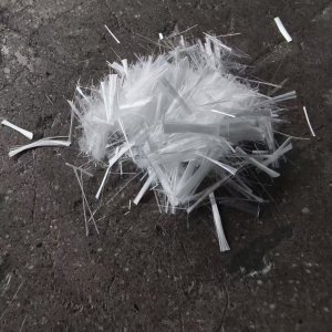 長期出售玻璃纖維廢絲，玻纖，長絲，短纖都有，貨在山東泰安