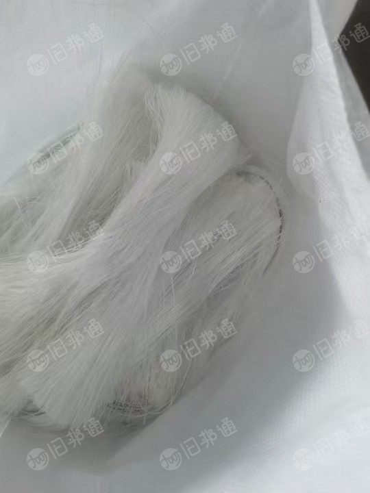 长期出售玻璃纤维废丝，玻纤，长丝，短纤都有，货在山东泰安