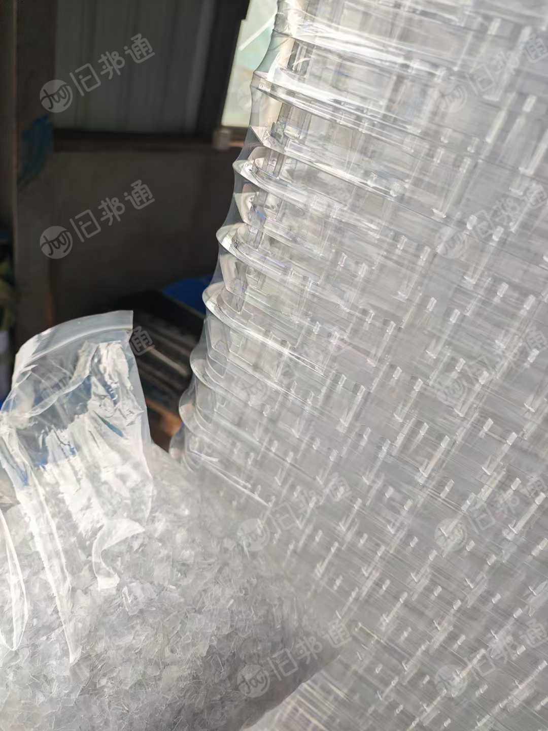 求购PET吸塑盒破碎料，A级透明或者黑色，拉片级