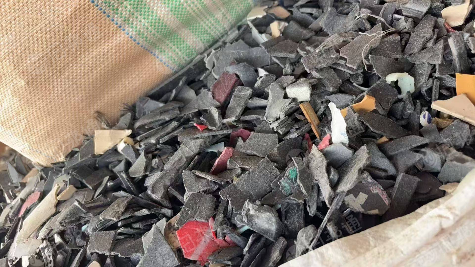 出售PP摩配破碎料，现货七八吨