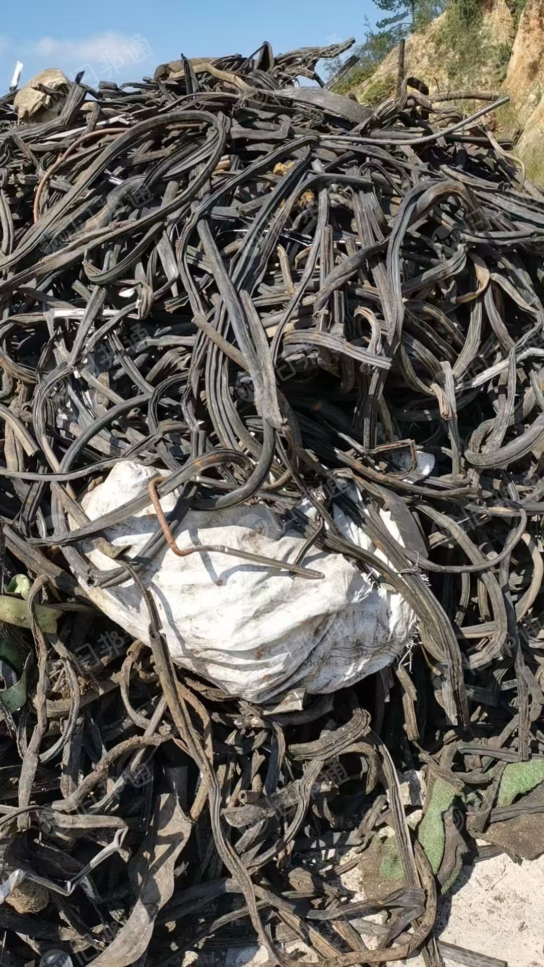 出售废旧橡胶胶条，现货十多吨