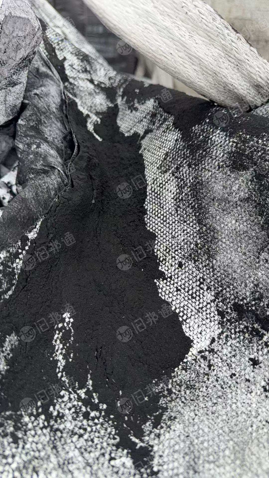 常年大量出售塑碳黑，热值3600几，会吸水，每个月1000把吨