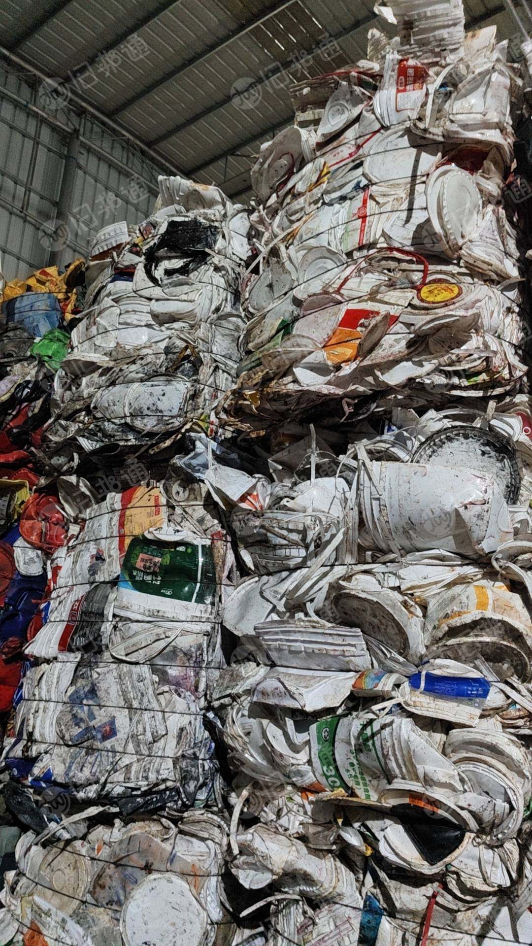 出售纯干净白桶一车，纯浮料，没泥没渣没垃圾，都搞干净才压的