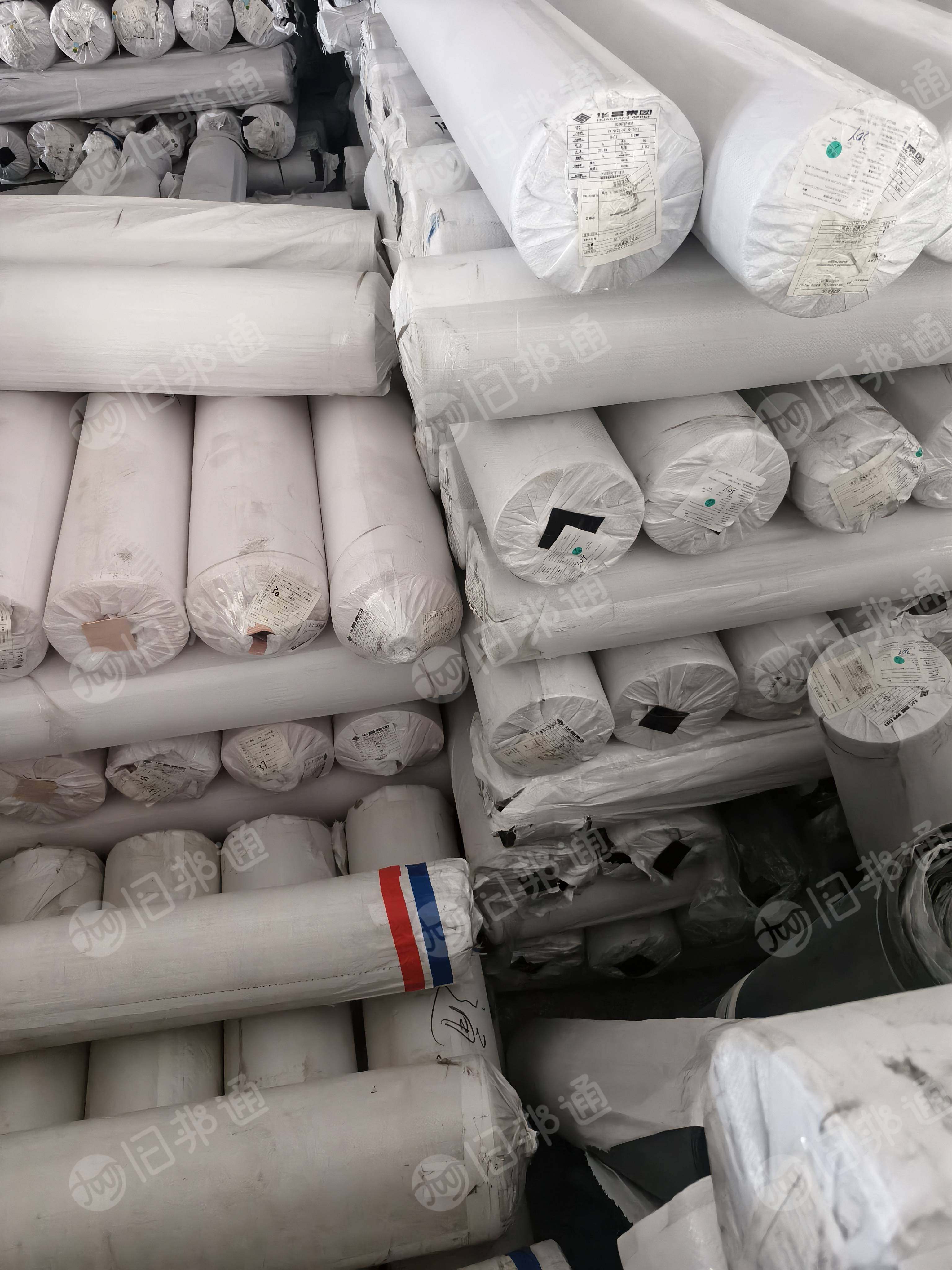 长期出售太空革  ，库存皮革，一等品，现货有80吨，货在广东广州