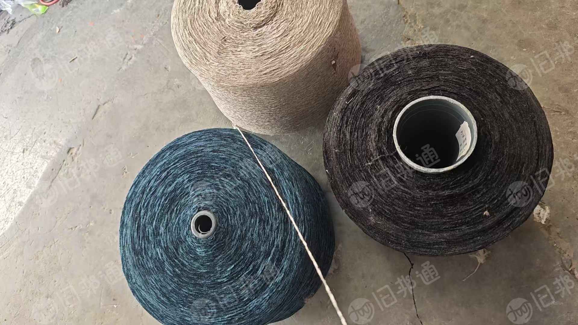 长期出售雪尼尔纱线，库存纱线，13支的，现货十多吨