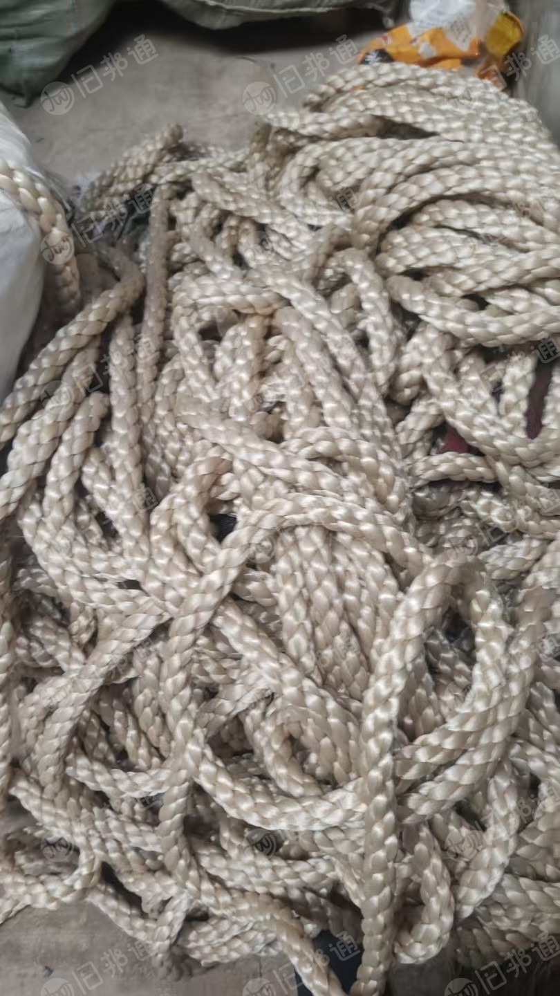 出售PE绳子废料，新料剪下来的废料，现货3/4吨