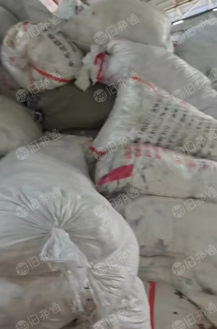 长期出售毛织厂废纱,白色毛衣片,杂色废纱线,现货有几十吨,货在湖南永州