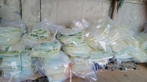 出售PVC铝合金包装膜废料，长期有货