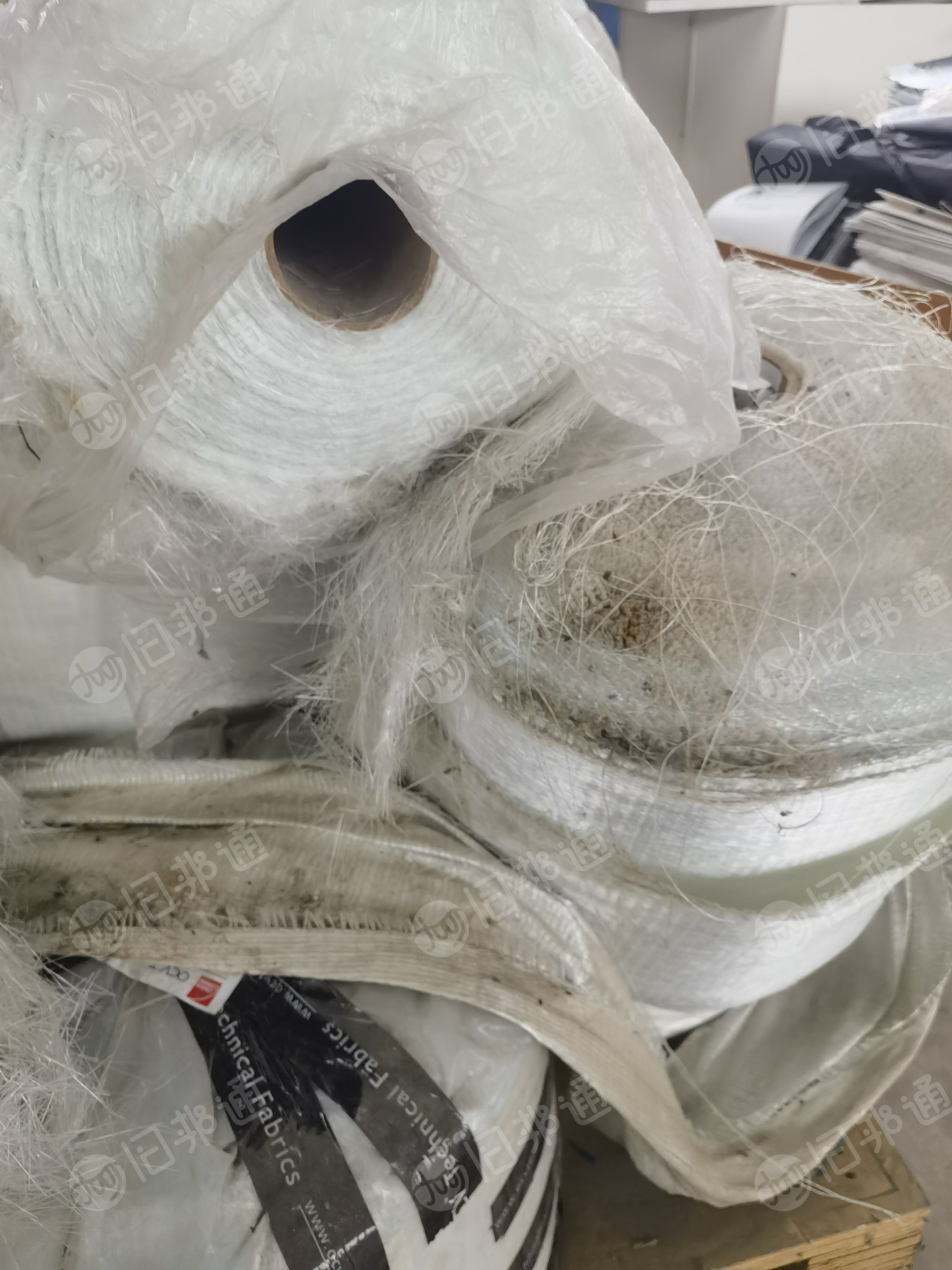 出售玻璃纤维丝，玻纤，现货只有两三吨，货在陕西西安
