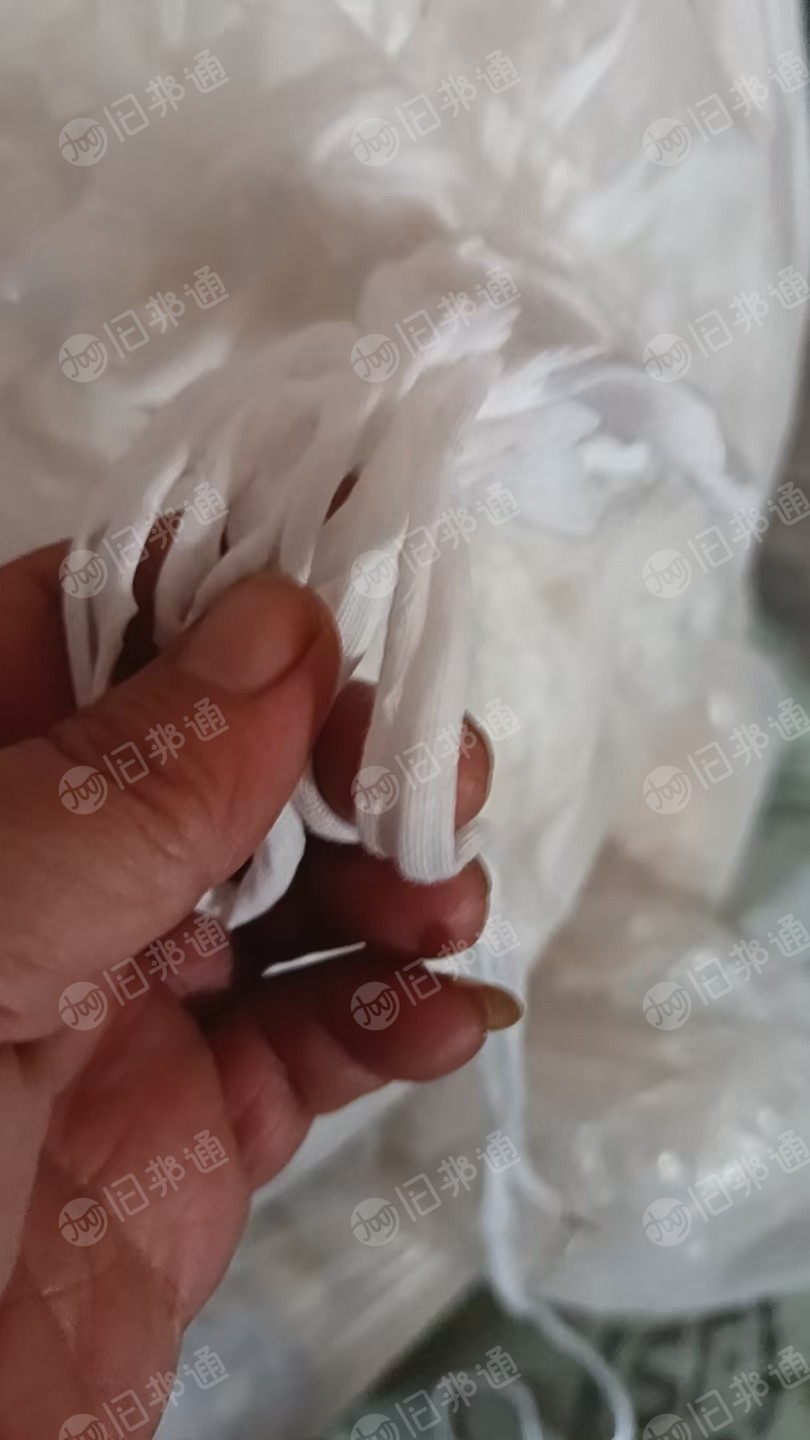 长期出售针织纯棉废布，针织布，棉布，有白色和浅色，月供10来吨，货在山东枣庄