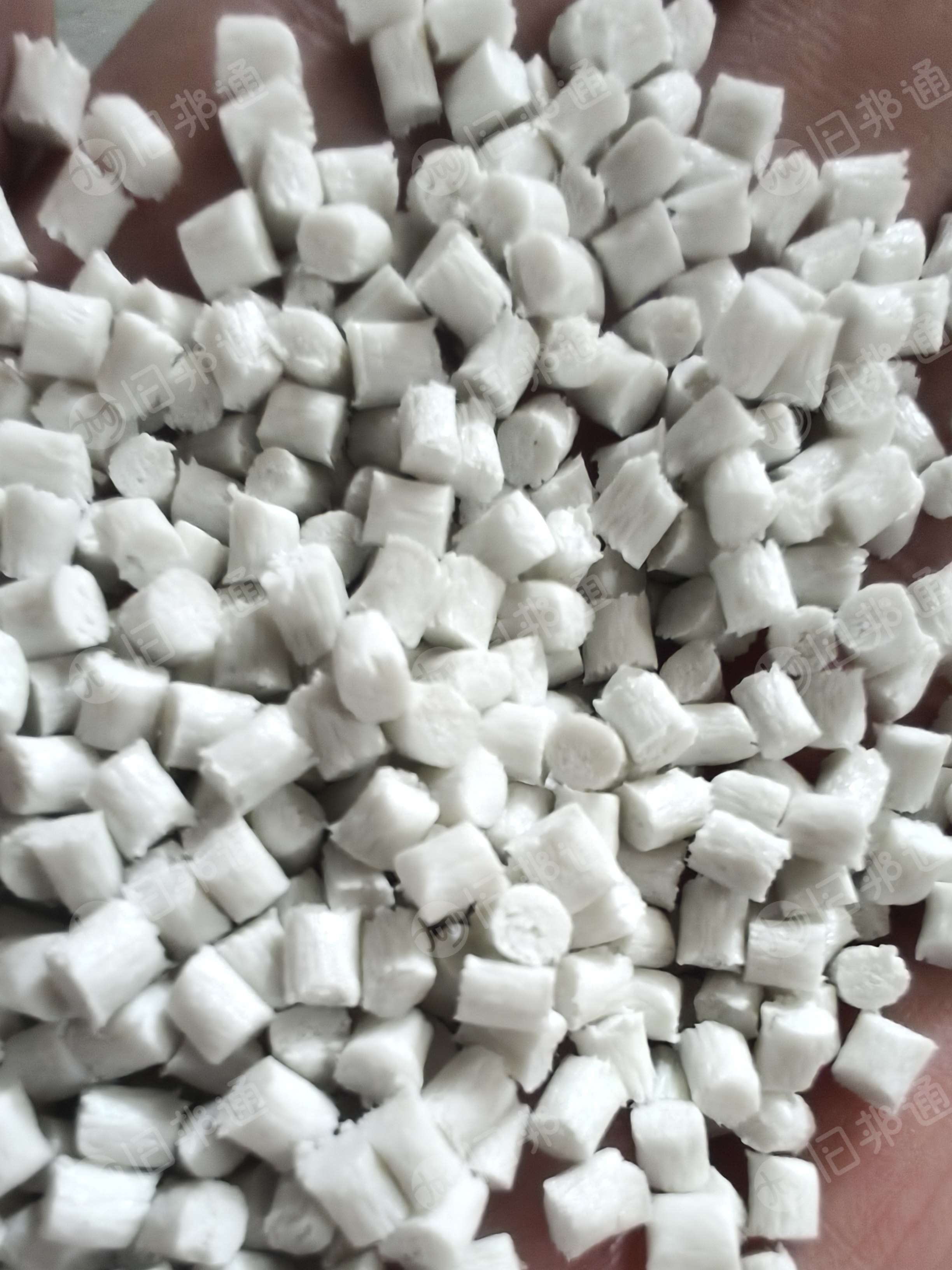 出售再生丙料颗粒，可定制PP颗粒