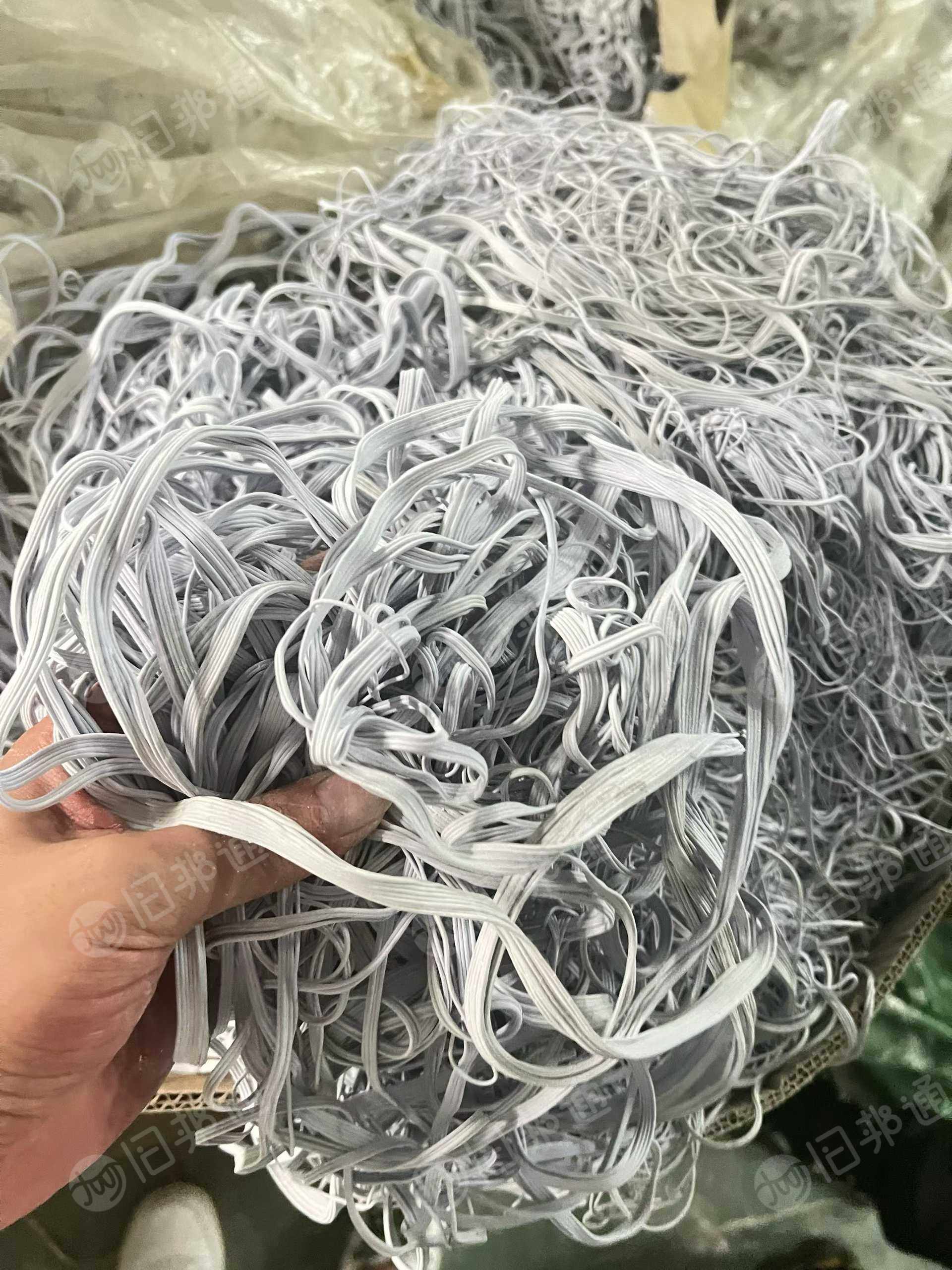 长期出售乳胶枕头粉碎料，乳胶丝，乳胶四方，六角填充材料，记忆棉填充材料