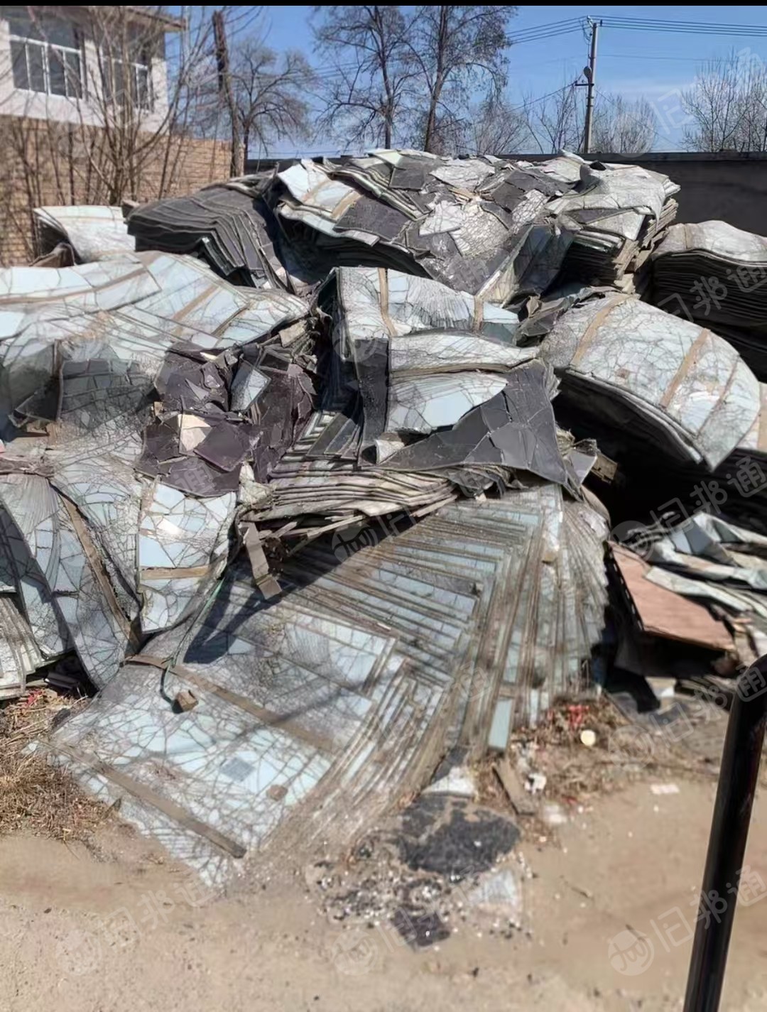 出售太阳能发电玻璃，现货90吨