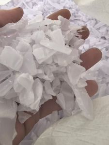 出售PC颗粒，乳白的，溶脂7个，长期有货。还有色透，透明的