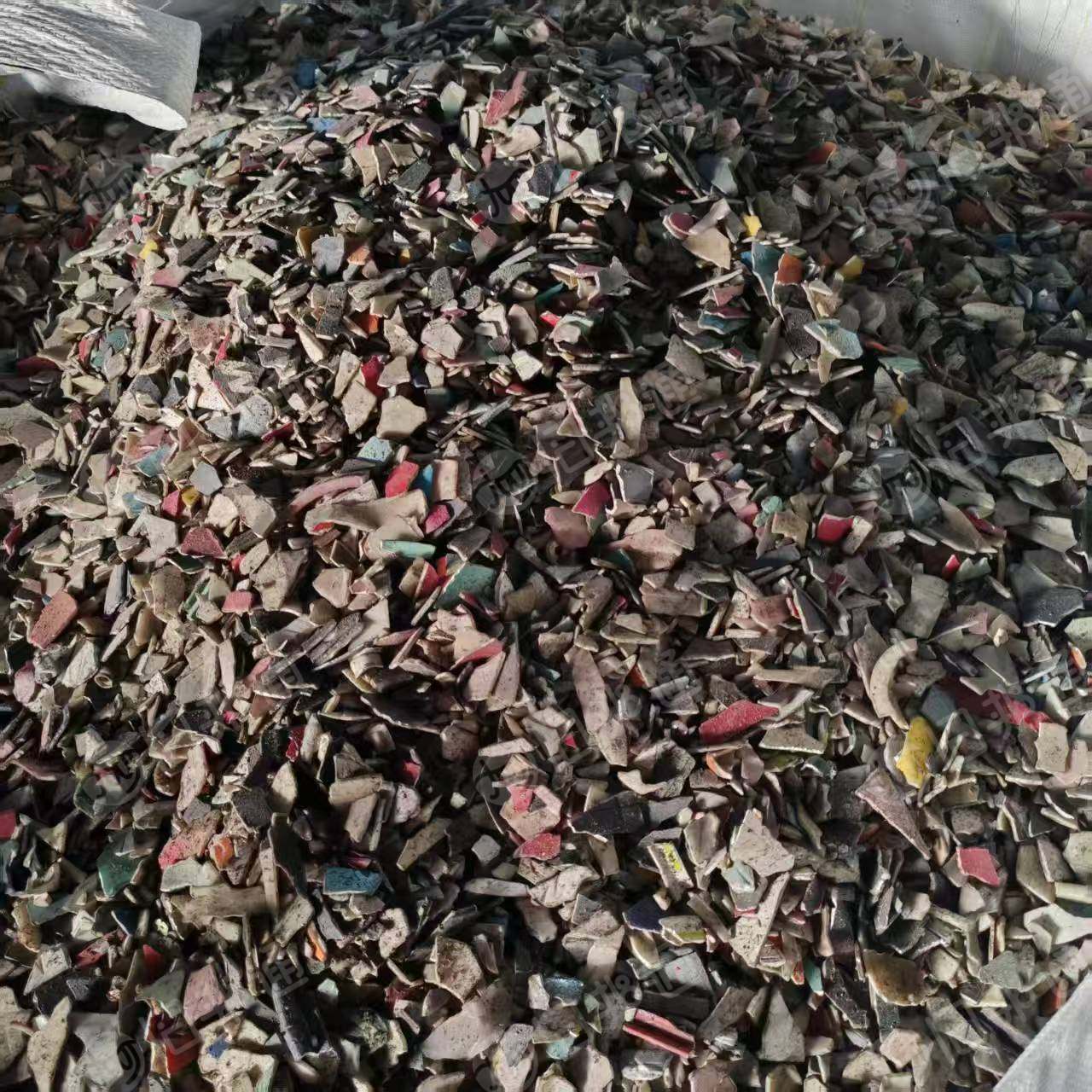 出售ABS摩配破碎料，长期大量有货，寻稳定合作厂商