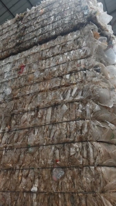 长期出售餐盒压块