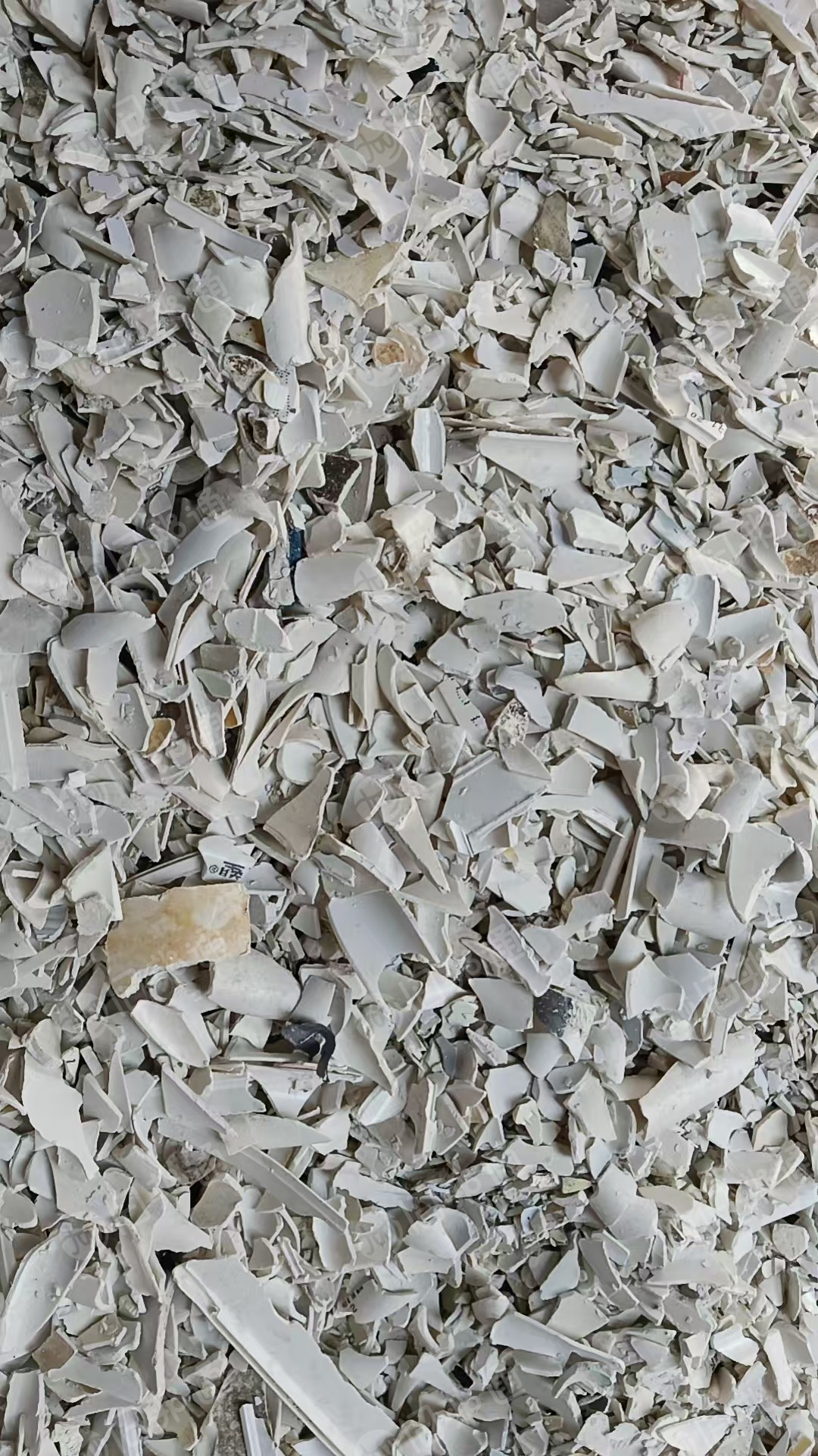 出售硬质PVC破碎料，大小管破碎料，现货够挂车