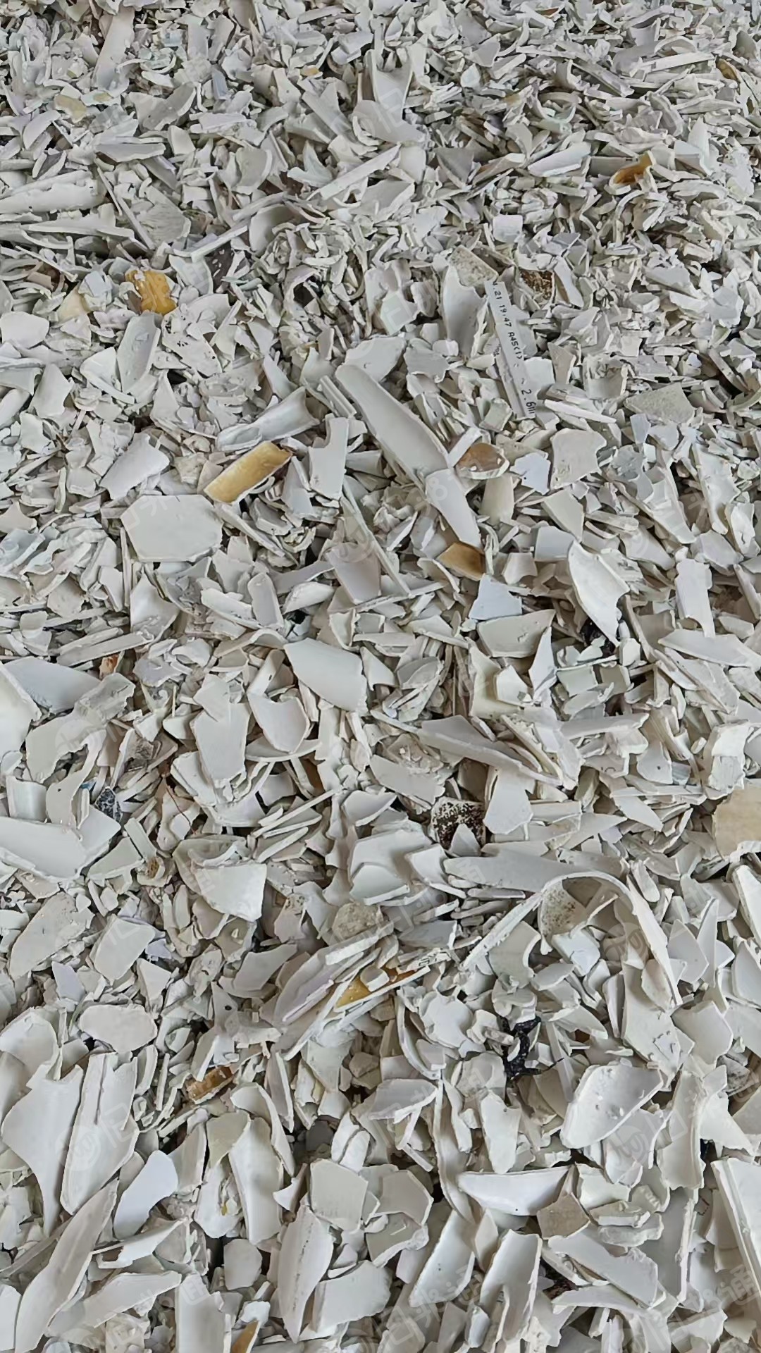 出售硬质PVC破碎料，大小管破碎料，现货够挂车