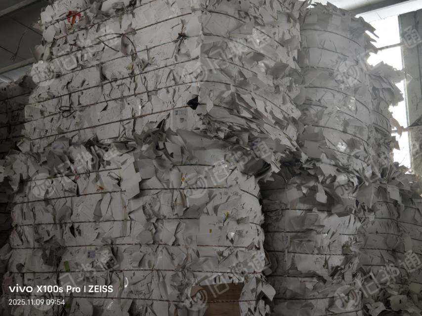 造纸厂长期收购白卡边角料，薄灰卡纸