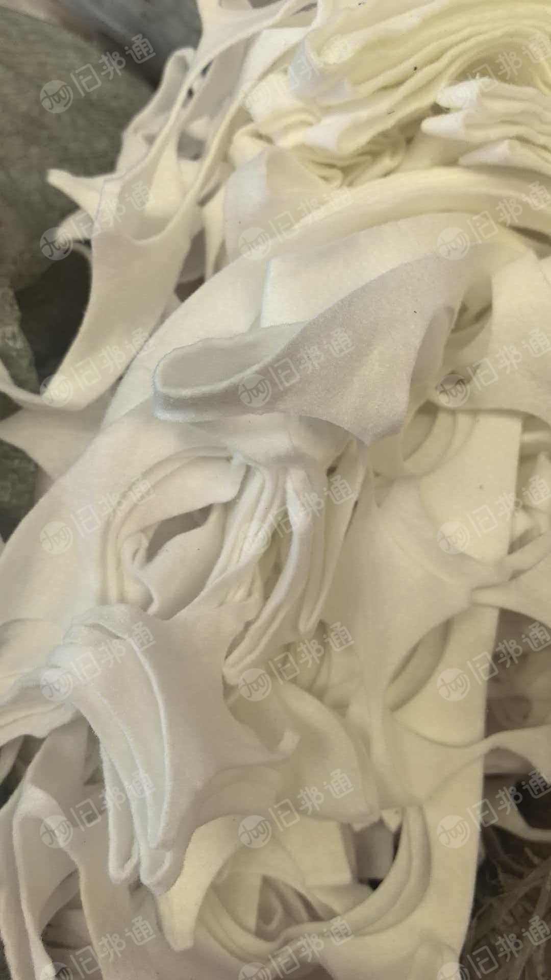出售涤纶废布，布头，可以用来开花，团粒，现货10几吨