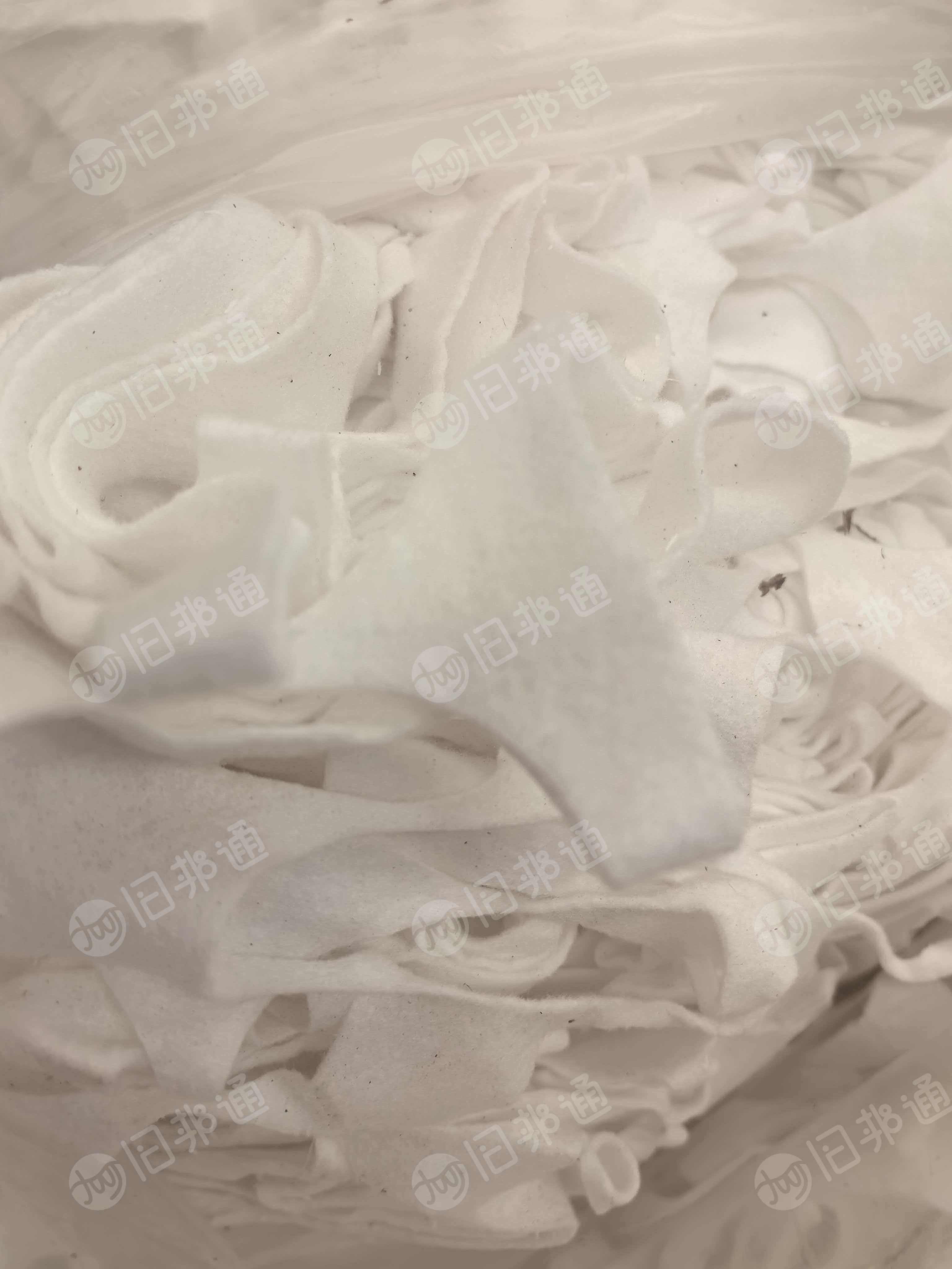 出售涤纶废布，布头，可以用来开花，团粒，现货10几吨