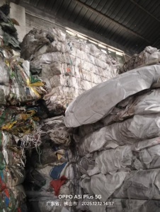 出售水洗小白袋废料，月供30多吨