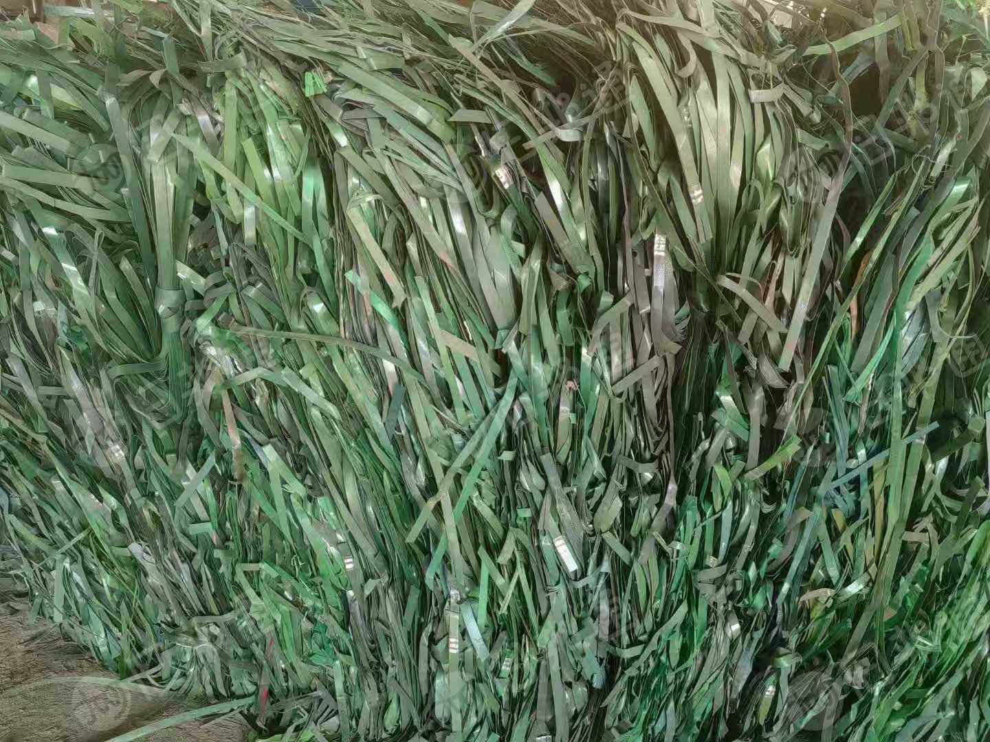 求购pet打包带毛料，月需200吨