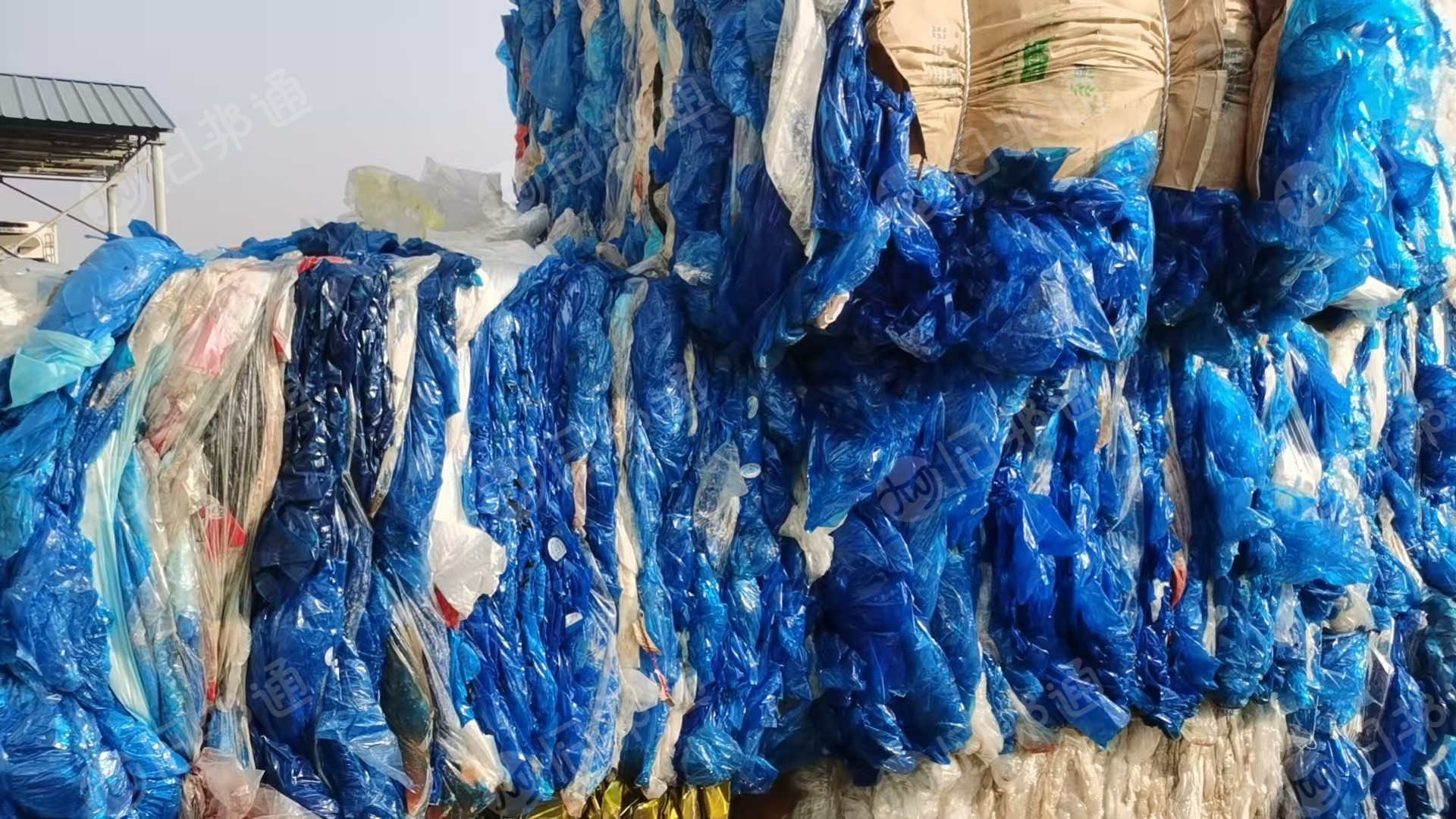 出售食品厂下来的高压膜，蓝膜料，现货30吨
