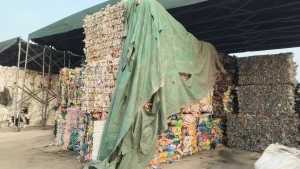 长期出售大小白压块，有分开压，花乙压块，蓝桶压块，涂料桶压块等